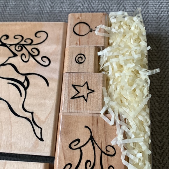 Designer Christmas S546 stamp set - Picture 6 of 9